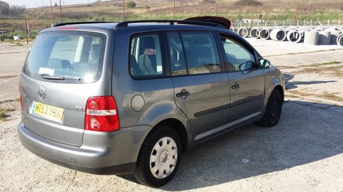 Dezmembrez VW Touran 1.9TDI, 6 viteze, motor AVQ