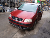 Dezmembrez VW TOURAN (1T) 2003 - 2010 1.9 TDI AVQ ( CP: 100, KW: 74, CCM: 1896 ) Motorina