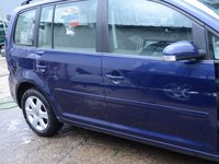 Dezmembrez VW Touran 2.0 TDI BMN 125KW 170CP 2007 volan stanga europa Albastru indigo Injectoare turbo