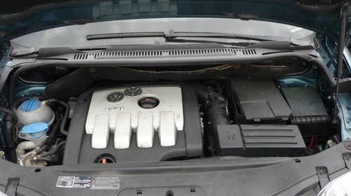 Dezmembrez VW Touran 2.0tdi, motor AZV, 136cp, an 2004, 7 locuri