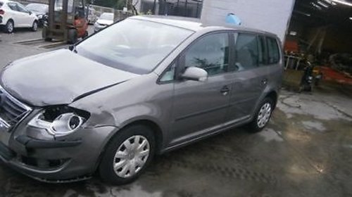 Dezmembrez VW Touran 2003 - 2010