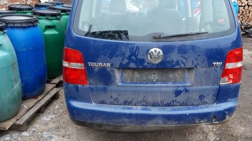 Dezmembrez VW touran 2004