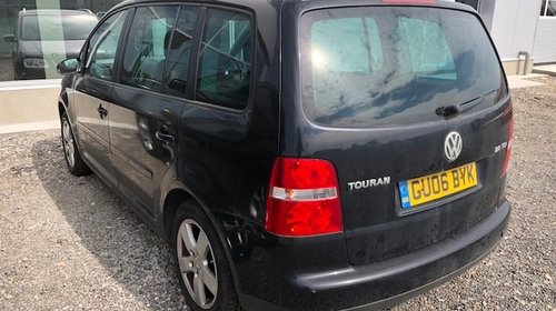 Dezmembrez VW Touran 2006 Hatchback 2.0 TDi