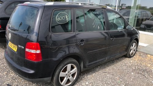 Dezmembrez VW Touran 2006 Hatchback 2.0 TDi