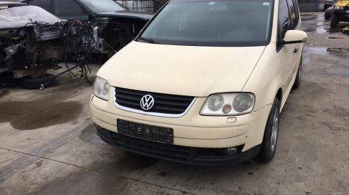 Dezmembrez VW Touran 7 locuri