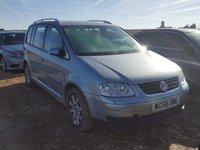 Dezmembrez VW TOURAN ,an 2005,motor 1.9 diesel,6 trepte