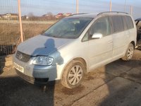 Dezmembrez vw touran din 2004