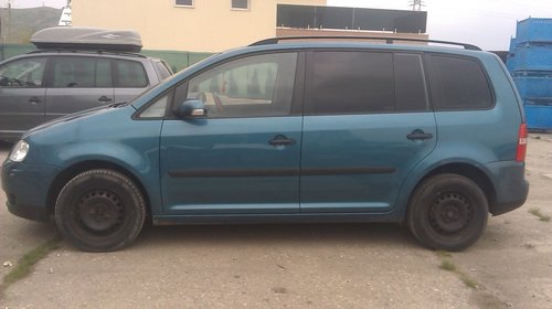 Dezmembrez vw touran