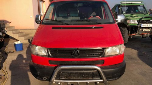 Dezmembrez VW Transporter T4