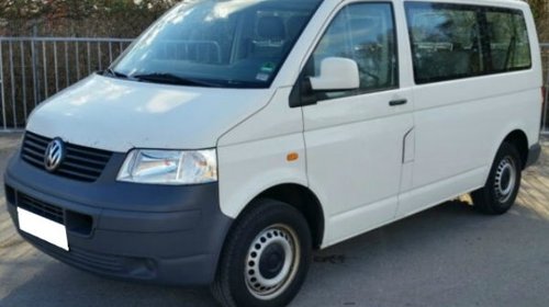 Dezmembrez VW Transporter T5 1.9 TDI 63kw (85