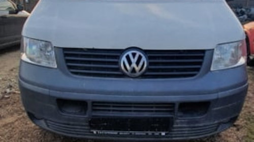 Dezmembrez VW Transporter T5 1.9 TDi cu DPF 5