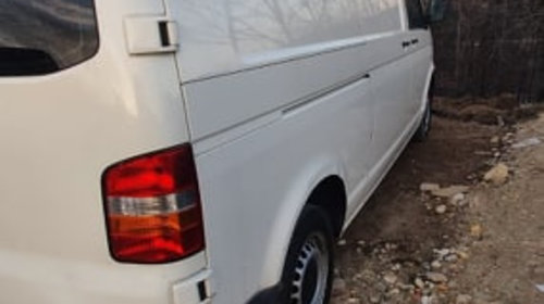 Dezmembrez VW Transporter T5 1.9 TDi cu DPF 5 trepte cutie manuala an 2007