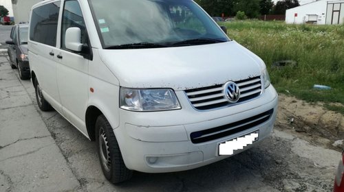 Dezmembrez VW Transporter T5 2.5 TDI an 2006