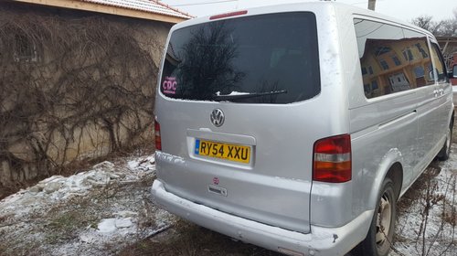 Dezmembrez Vw Transporter T5 2,5TDI 130CP AXD 8+1Locuri Automat