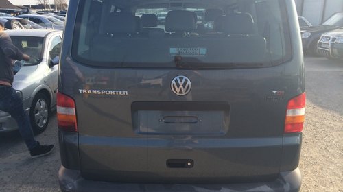 Dezmembrez Vw Transporter T5 2007 2,5 tdi