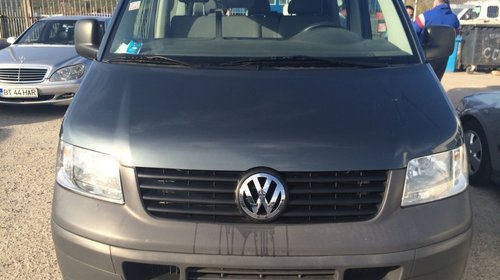 Dezmembrez Vw Transporter T5 2007 2,5 tdi