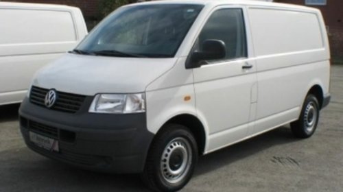 Dezmembrez VW Transporter T5 an 2007 1.9 tdi