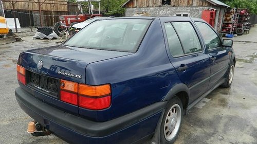 Dezmembrez vw vento, an 1994, 1.8 benzina