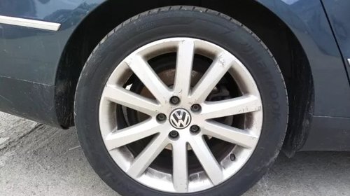 Dezmembrez VW Volkswagen Passat B6 2,0 TDI Motor BMR 170 CP