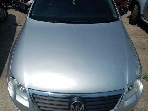 Dezmembrez VW Volkswagen Passat B7 2,0 TDI LIMUZIN