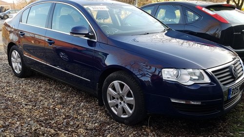 Dezmembrez Vw Passat, an 2007, motor 2.0 dies