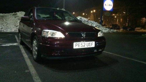 Dezmembrez z16se 2003 160000 km