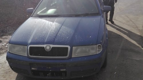 Dezmembri skoda octavia1 1.9 benzina