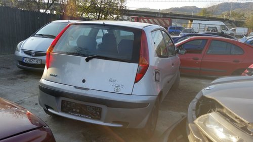 Dezmemmbrez Fiat Punto, an 2002, 2 usi, 1.3 benzina