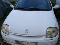 Dezmembrez Renault Clio 1.4 benzina, euro 3, an 2001