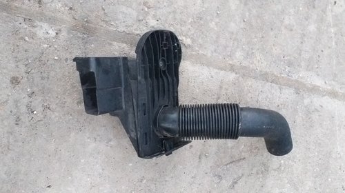 Difuzor captare aer Citroen C4 Picasso cod : 9654043380