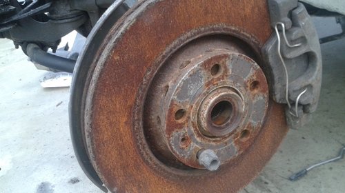 Disc stanga fata audi a6 2001 2002 2003