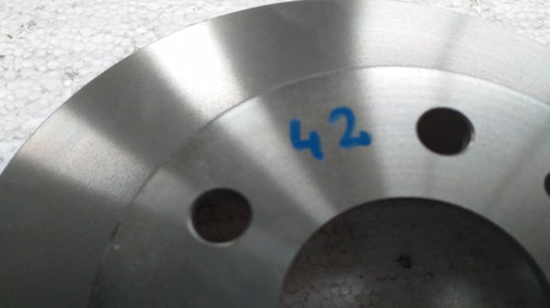 Discuri frana punte spate Disc frana punte spate original TRW DF1739 B340 Nr42 DF1739 Alfa Romeo 147 [2000 - 2004]