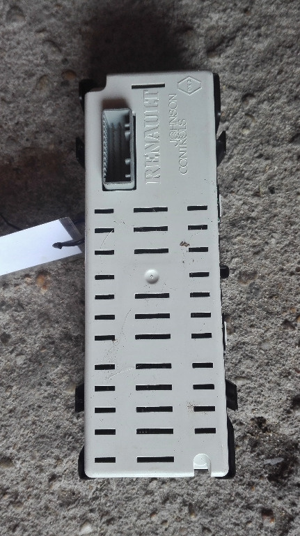 Display bord Renault Laguna 3 cod : 2803