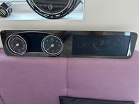 Display mare navigație Mercedes e class w213 cu mici zgârieturi in stare perfecta de functionare