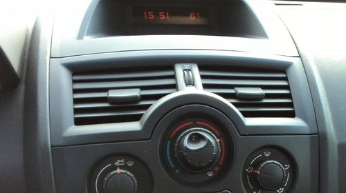 Display radio cd renault megane 2 an 2003-2005