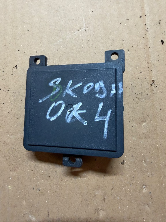 Distronic / senzor radar Skoda Octavia 4 2020/2021/2022/2023/2024