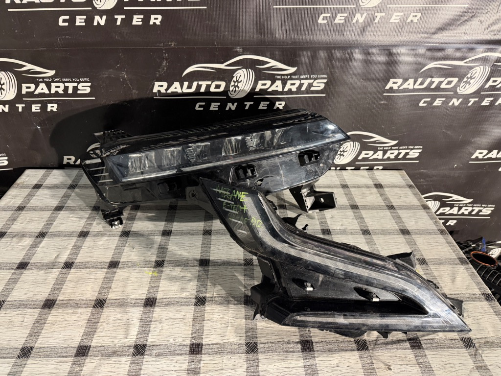DRL dreapta Renault Megane E-Tech E TECH 2022/2023/2024/2025