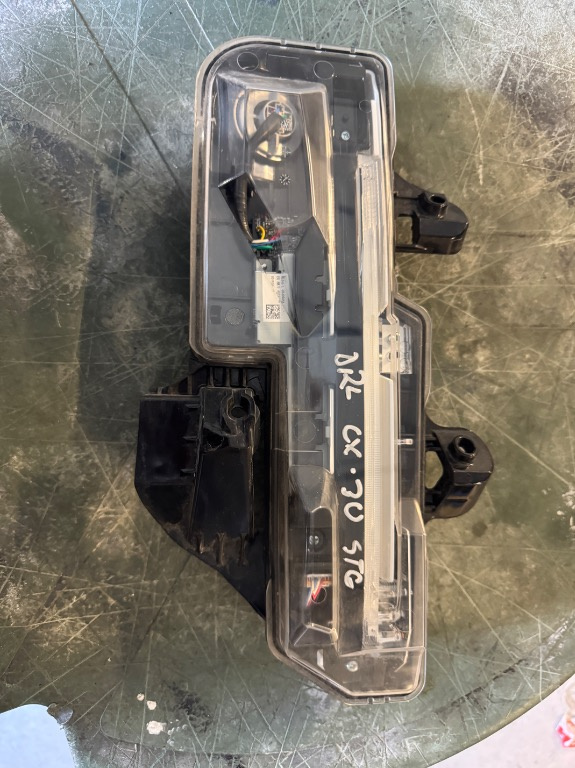 DRL / Lumina zi stanga Mazda CX-30 CX30 2020/2021/2022/2023/2024