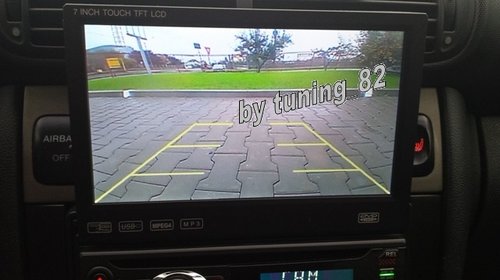 DVD PLAYER AUTO CU ECRAN RETRACTABIL LCD 7'' PNI U8008 FATA DETASABILA