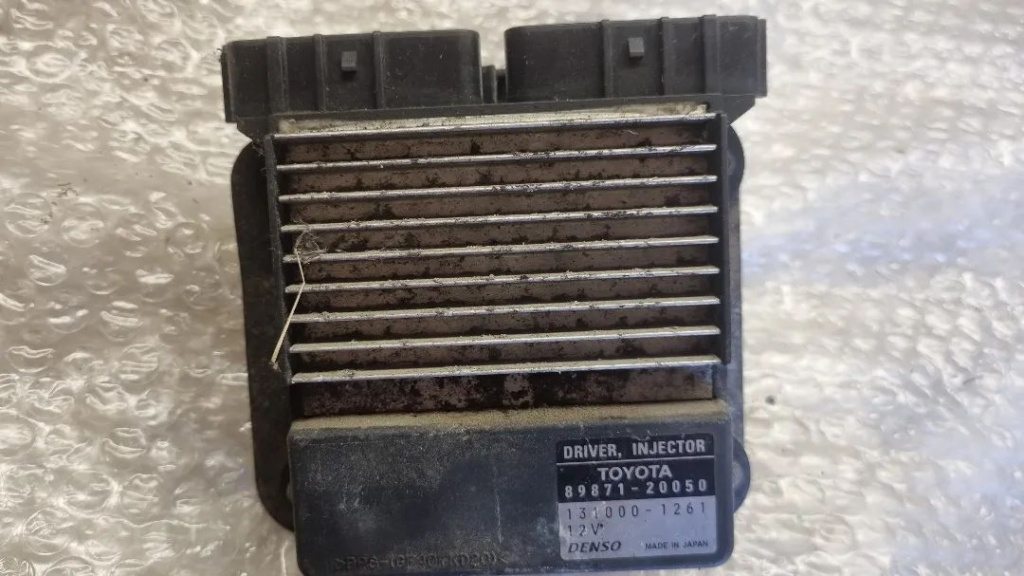 Ecu calculator injectie Toyota Avensis 8987120050 06569 1C/L30