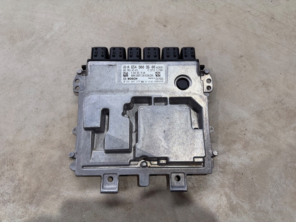 ECU Calculator motor A CLA C GLC E GLE A6549009600
