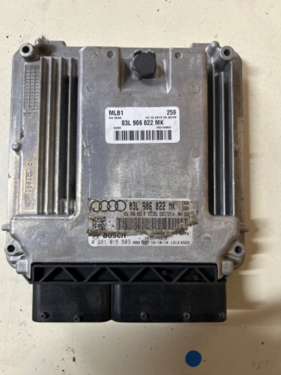 ECU calculator motor A4 B8 CAGA cod :03L906022MK