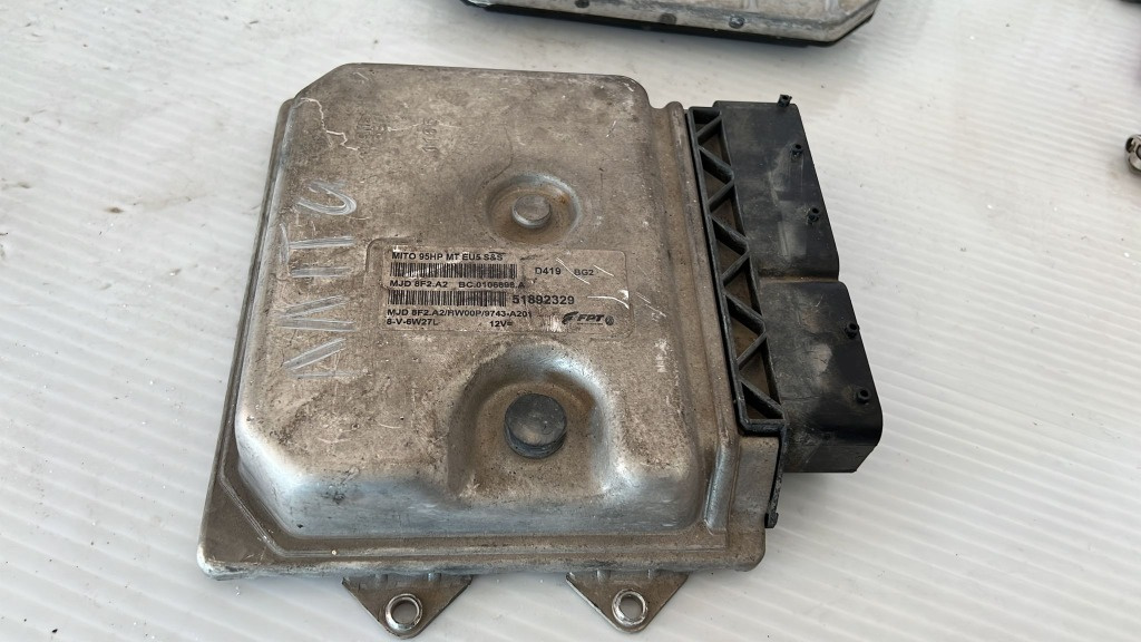 ECU Calculator motor Alfa Romeo Mito 1.3JTD 51892329 8F2.A2