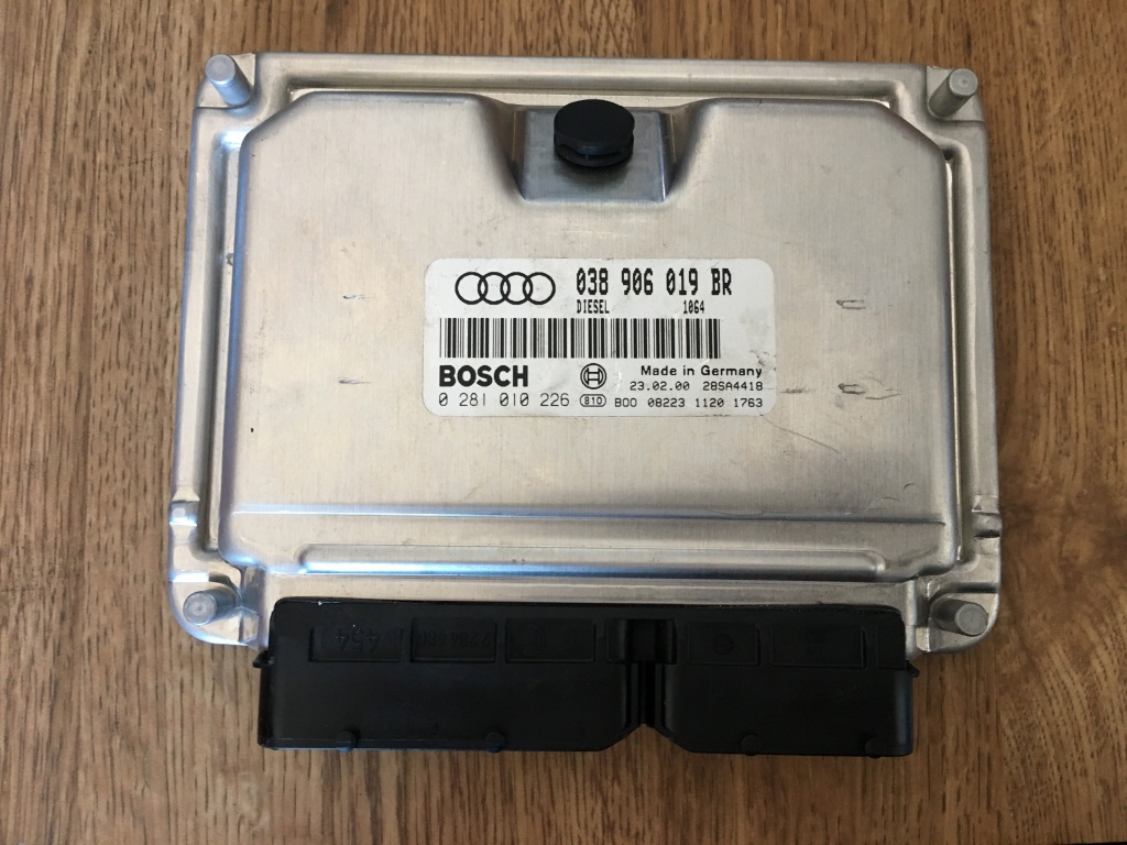 ECU Calculator motor Audi A4 038906019BR 038 906 019 BR 0281010226 0 281 010 226