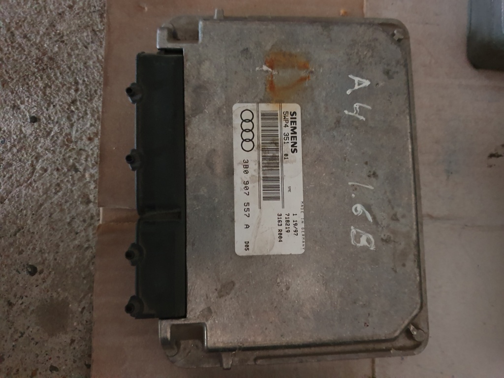 ECU Calculator Motor Audi A4 1.6 B, COD 3B0 907 557 A, 5WP4 351 01