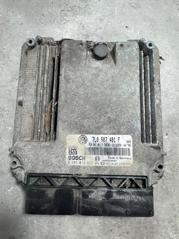 Ecu calculator motor cod 7L0907401F/7L0 