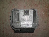 ECU / calculator motor Renault Laguna 2 1.9 DCI 0281012212 8200504296