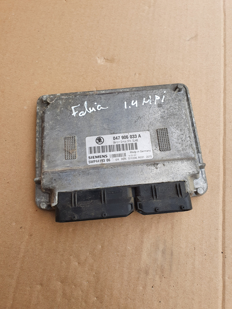 ECU / calculator motor Skoda Fabia 1.4 MPi cod: 047906033A