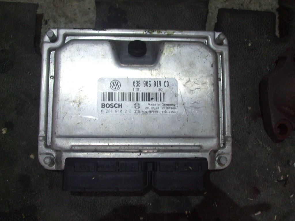 ECU (calculator motor ) VW Passat 1.9 AJM cod 038906019cd