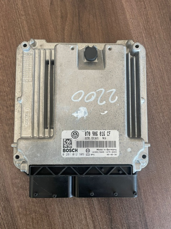 Ecu calculator motor VW T5 Cod 070 906 016 CF Cod motor BNZ